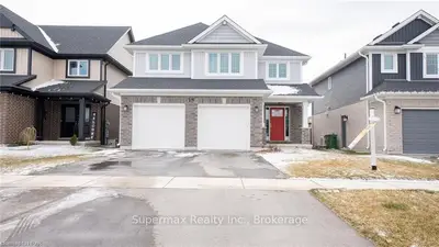 15 Feathers Cross, St. Thomas, On, N5r 0m4