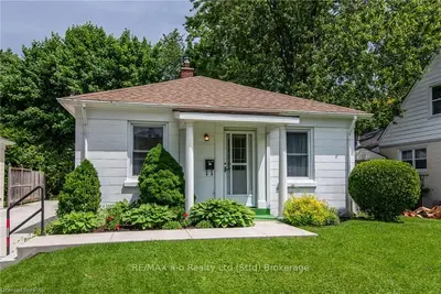 52 Coriano Street, Stratford, On N5a 6c3