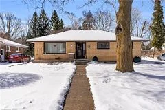 96 Charles Street, North Huron, On N0g 2w0