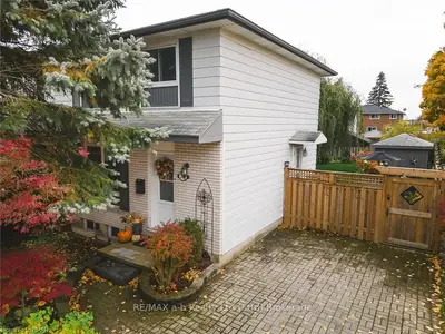 249 Willow Street, Stratford, On N5a 3b6