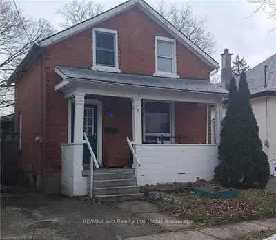 233 Nile Street, Stratford, On N5a 4g1