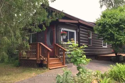 903 Mcrae Hay Lake Road, South Algonquin, On K0j 2m0