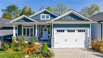 3 Creek Side Place, Lambton Shores, On N0m 1t0