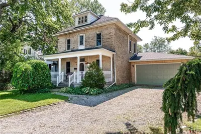 289 Douglas Street, Stratford, On N5a 5r1