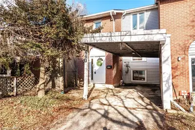 440 Glastonbury Drive, Stratford, On N5a 7g9