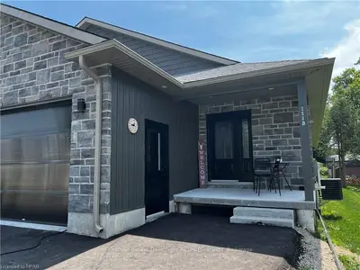 253 Princess Street, Huron East, On N0g 1h0