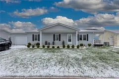 420 TREMAINE Avenue S 16, North Perth, ON N4W 3G9