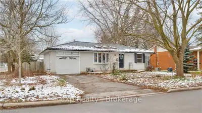 94 Waterloo Street S, St. Marys, On N4x 0a3
