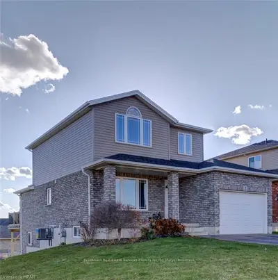 2 Homefield Court, St. Marys, On N4x 0a4