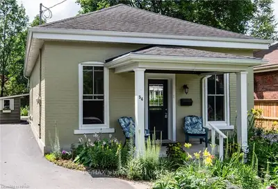 34 BAY Street, Stratford, ON N5A 4K6