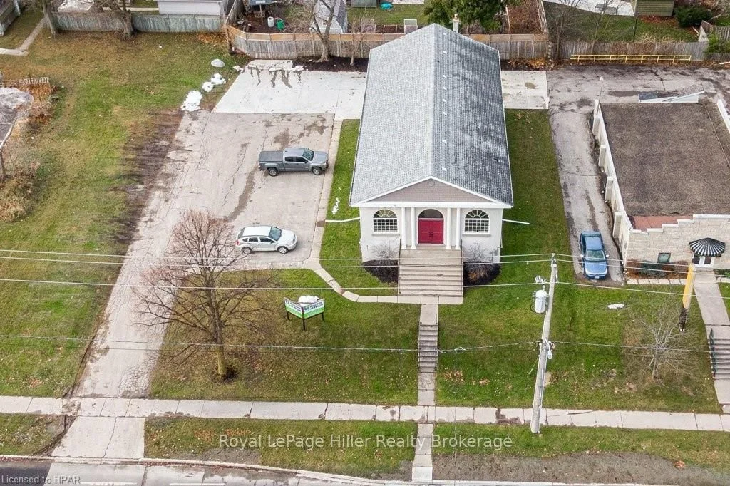 308 Erie Street, Stratford, On N5a 2n2