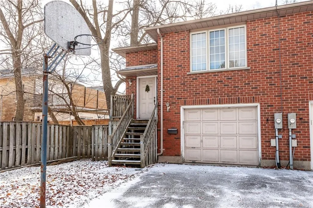 67 Falstaff Street, Stratford, On N5a 3t4