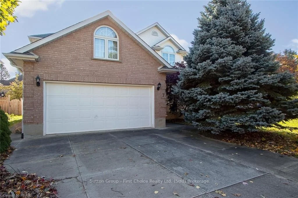 7 White Street, Stratford, On N5a 7m5