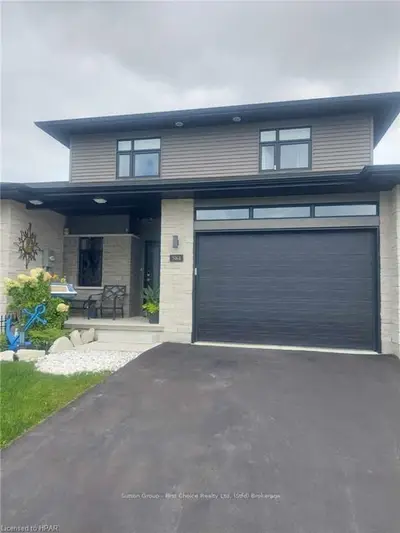 584 ALBERT Street, South Huron, ON N0M 1S1