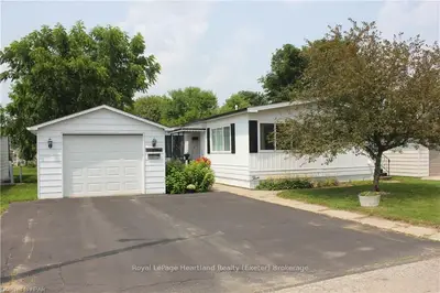 3 VELMA Street, Strathroy-Caradoc, ON N7G 3P4