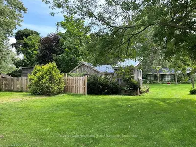 247 VICTORIA Avenue E, South Huron, ON N0M 1M0