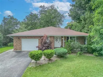29 FRY Street, Bluewater, ON N0M 1G0