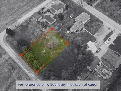 LOT 8 BLOCK C PLAN 325 BL VICTORIA Avenue, Perth South, ON N0K 1K0