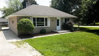 687 SPORTS Drive, Huron East, ON N0G 1H0