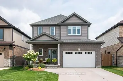 9 AHRENS Drive, Stratford, ON N5A 0E9