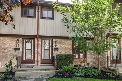 91 AVONWOOD Drive 15, Stratford, ON N4Z 1B2