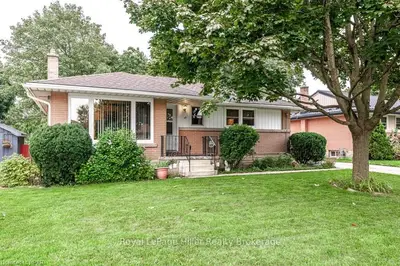 46 GORDON Street, Stratford, ON N5A 4W3