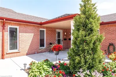 300 JOHN Street S 11, Stratford, ON N5A 7V5