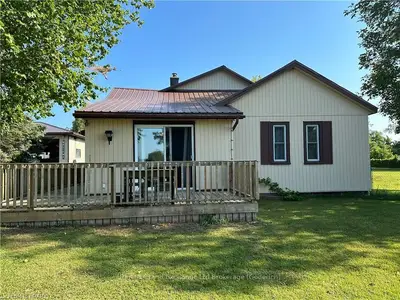 15 GEORGE Street, Huron-Kinloss, ON N0G 2H0