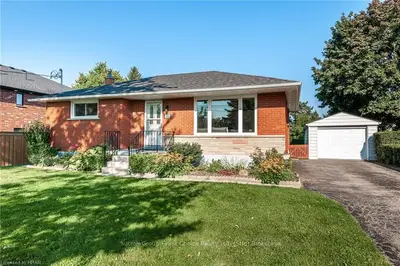 370 CHURCH Street, Stratford, ON N5A 2S1