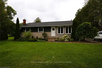 66 WATER Street, Huron East, ON N0K 1G0