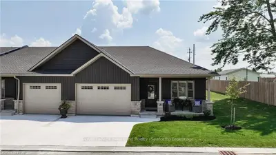 3 SILVER CREEK Road, Huron East, ON N0K 1W0