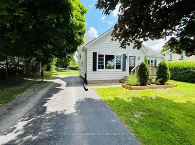 187 CARLING Terrace, North Huron, ON N0G 2W0