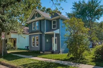 22 Mowat Street, Stratford, On N5a 2b7