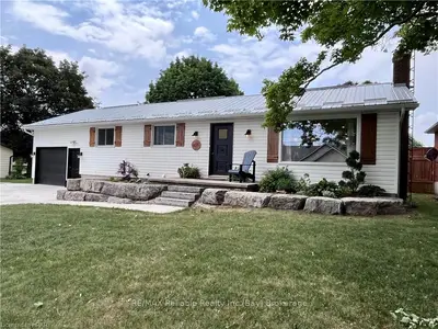 255 HAMILTON Street, North Huron, ON N0M 1H0