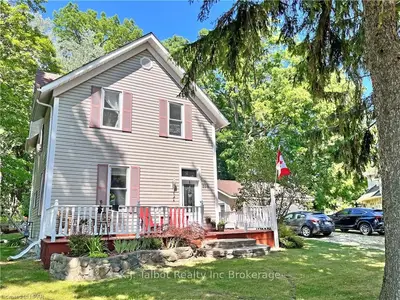 298 King Street, North Huron, ON N0M 1H0