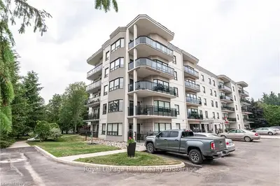 160 ROMEO ST SOUTH Street S 501, Stratford, ON N5A 6S2