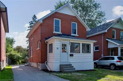 91 MC NAB Street, Stratford, ON N5A 1Z3
