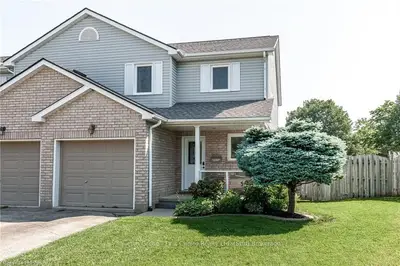 70 ATHLONE Crescent, Stratford, ON N4Z 1H8