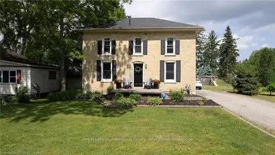 796 TURNBERRY Street, Huron East, ON N0G 1H0
