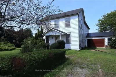 15 ROXBORO Line, Huron East, ON N0K 1W0