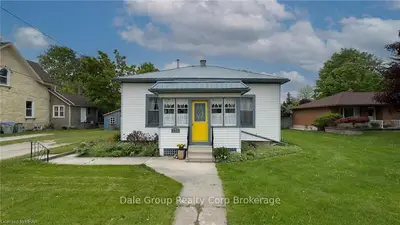 130 ONTARIO Street, Central Huron, ON N0M 1L0