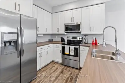 292 FALCON Drive 2, Woodstock, ON N4T 0C1