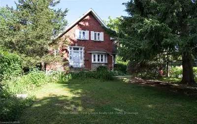 17 BRITANNIA Street, Stratford, ON N5A 5Y8