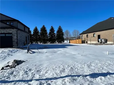 48 BRIARHILL Road, Huron East, ON N0K 1W0