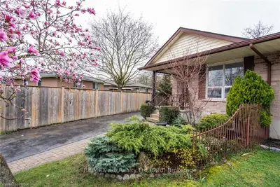 55 LINDEN Court, Stratford, ON N5A 7P2