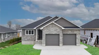 216 RUTLEDGE Street, North Huron, ON N0M 1H0
