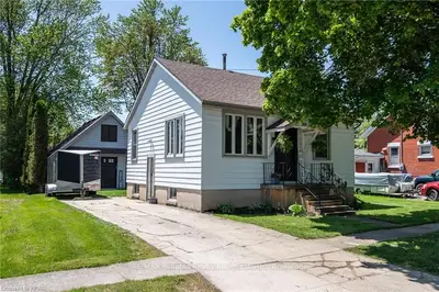 166 TRAFALGAR Street, West Perth, ON N0K 1N0
