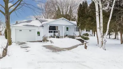 89 CHALK Street N, Huron East, ON N0K 1W0