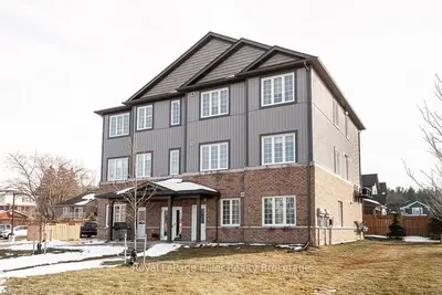 20 MURRAY Court 4, Perth East, ON N0K 1M0