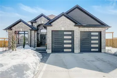 111 HOLLEY Avenue, East Zorra-Tavistock, ON N0B 2R0